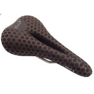 Zero-X Woman s Saddle